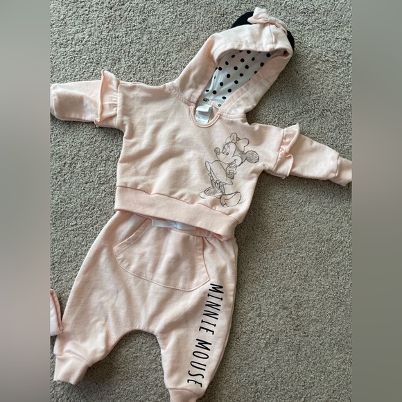 Disney Minnie Mouse lot joggers and sweatshirts - Picture 2 of 15